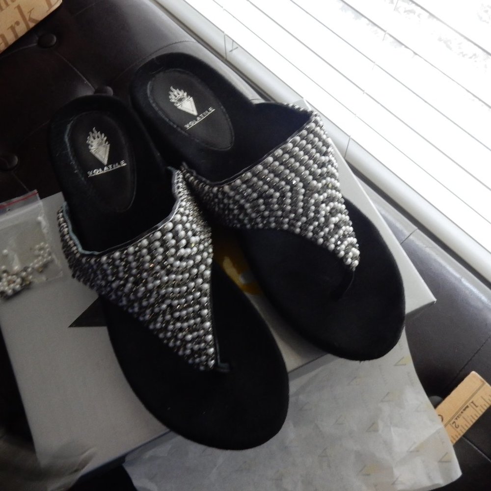 Volatile Black Chokka Leather Wedge Sandal sz. 9